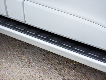 Clumber Style Aluminium Side Steps - Vauxhall Vivaro LWB 2014>19