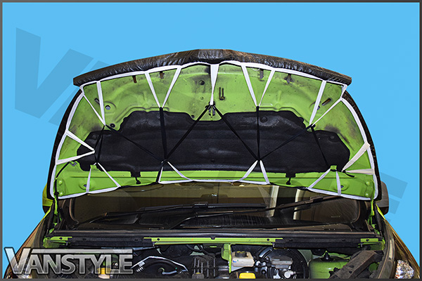 Protector De Capó Auto-Bra Para Renault Trafic 2021 En Adelante - Negro, Antipiedras E Insectos, De PVC Y Fieltro