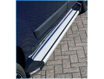 Transit \'Custom\' Logo Aluminium Side Step Running Board 12>