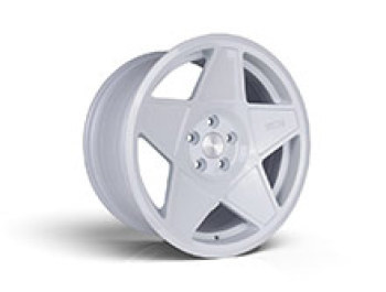 3SDM 0.05 - 18\" Gloss White Alloy Wheel - Set of 4