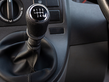 Leatherette Gearshift With Gaiter & 6-Speed Gear Knob Cap - T5
