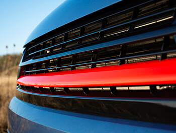 Gloss Black With Red Band ABS Badgeless Grille - VW T6 15>19
