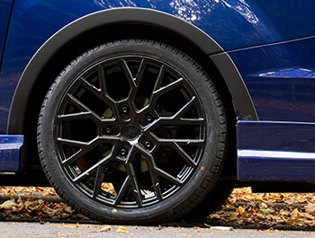 Velare VLR-T 20" Diamond Black Wheel & Tyre - Transit Custom 12>