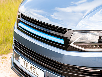 Gloss Black With Blue Band ABS Badgeless Grille - VW T6 15>19
