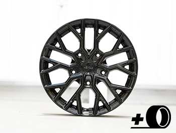 Velare VLR-T 18" Diamond Black Alloy Wheel & Tyres 5x160