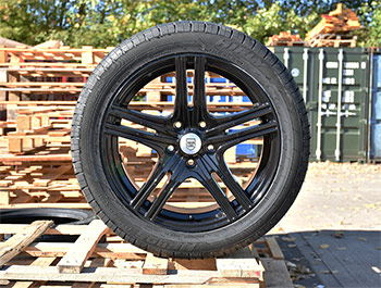 Techline Gloss Black 5x120 18\" VW T5 & T6 Wheels & Tyres