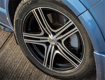 Techline Matte Black/Polished 18\" VW T5 & T6 Wheels & Tyres