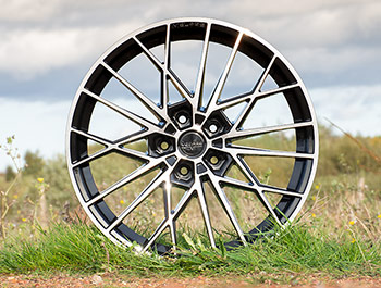 Velare VLR07 20\" Black Polished Load Rated Wheel & Tyre - T5 T6