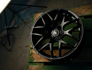 Calibre Exile-R Gloss Black 18\" Alloy Wheel Set of 4 - VW T5 T6