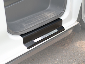 Transit Custom Mk2/VW T7 Matte Black Steel Step Door Sill Covers