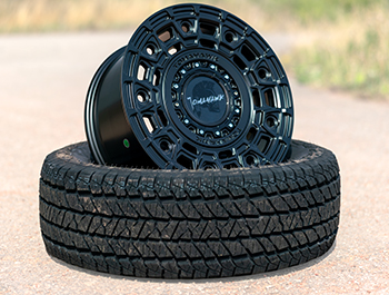Tomahawk Yakama 17x8 6x120 BF Goodrich Single Tyre Bundle