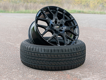 Wolfhart Munich 3 Gloss Black 18" 5x112 Wheel & Tyre Bundle