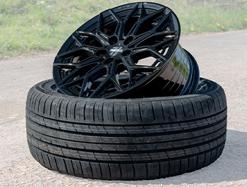 Wolfrace VanSpeed Maverick Gloss Black 18" 5x120 Wheels & Tyres