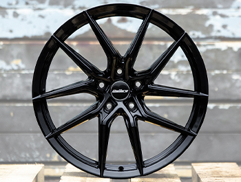Calibre Verso Gloss Black 20x8.5 5x120 Alloy Wheel Bundle