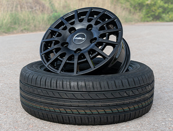 Calibre T-Sport Gloss Black 16" 5x120 Wheels & Tyres