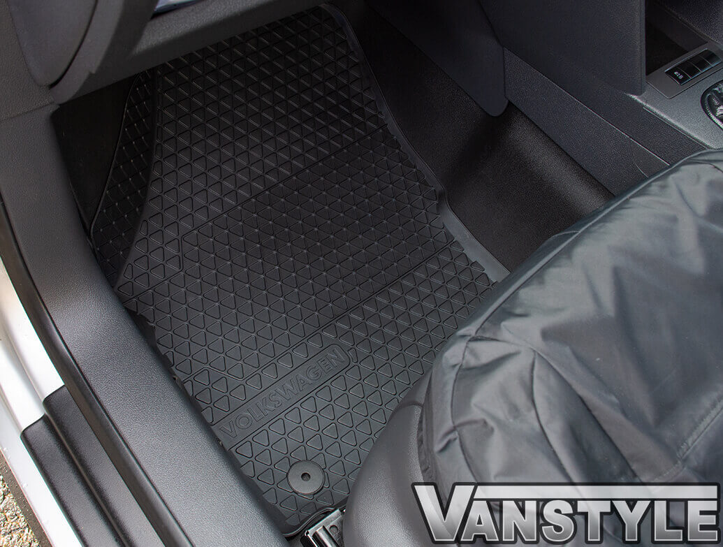 Genuine Volkswagen Caddy Front Rubber Footmats 2009>> 