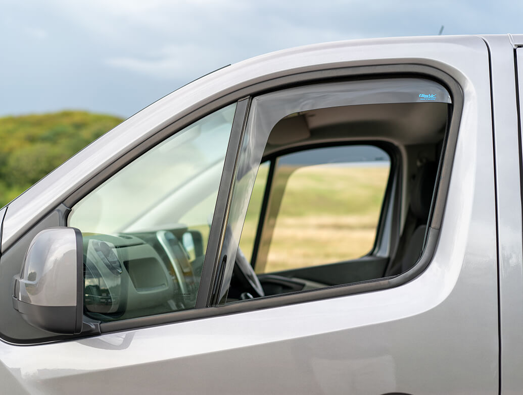 thumbnail image 2 of ISPEED Wind Deflectors For Vauxhall Vivaro MK1 2001-2014 – Dark Tinted – 2pc Front Set With Clips 2 of 3