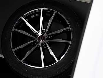 Wolfrace Dortmund Black & Polished 18in Wheel & Tyre - VW T5 T6