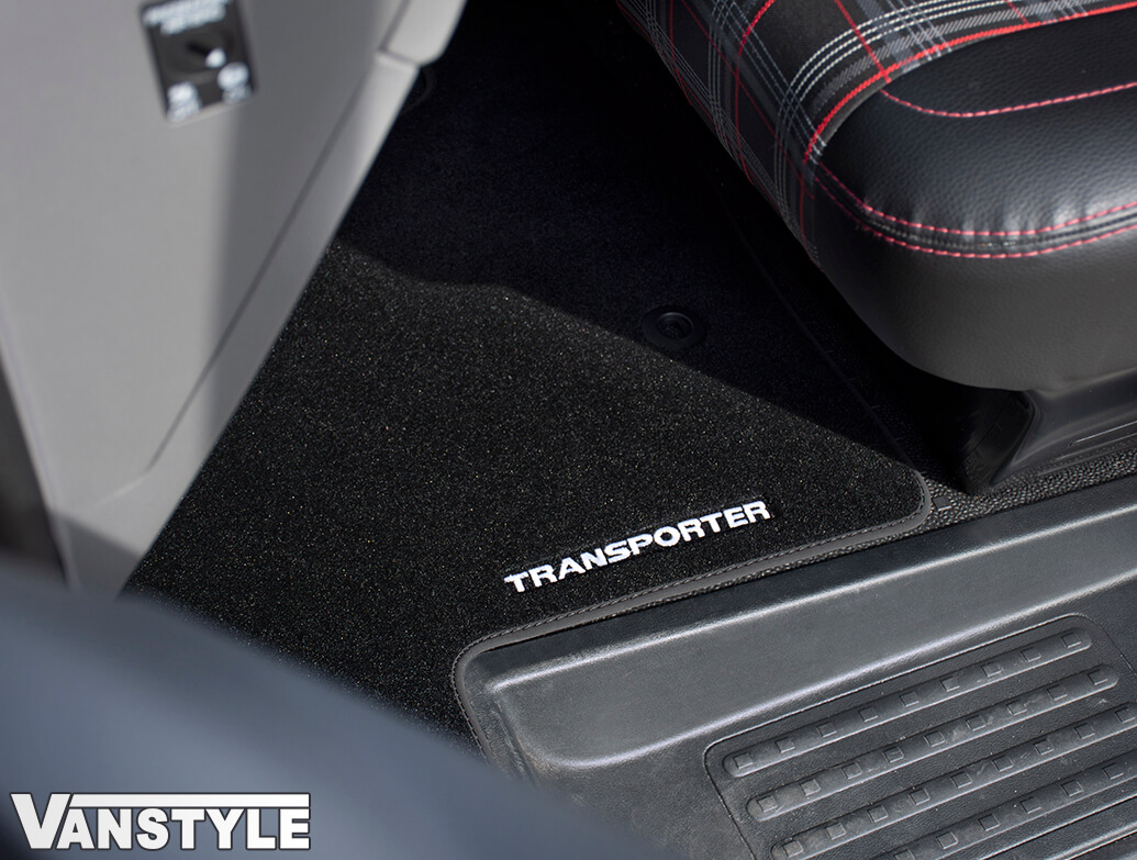 FITS VW T6.1 TRANSPORTER 19> GENUINE TAILORED FRONT BLACK CARPET MAT