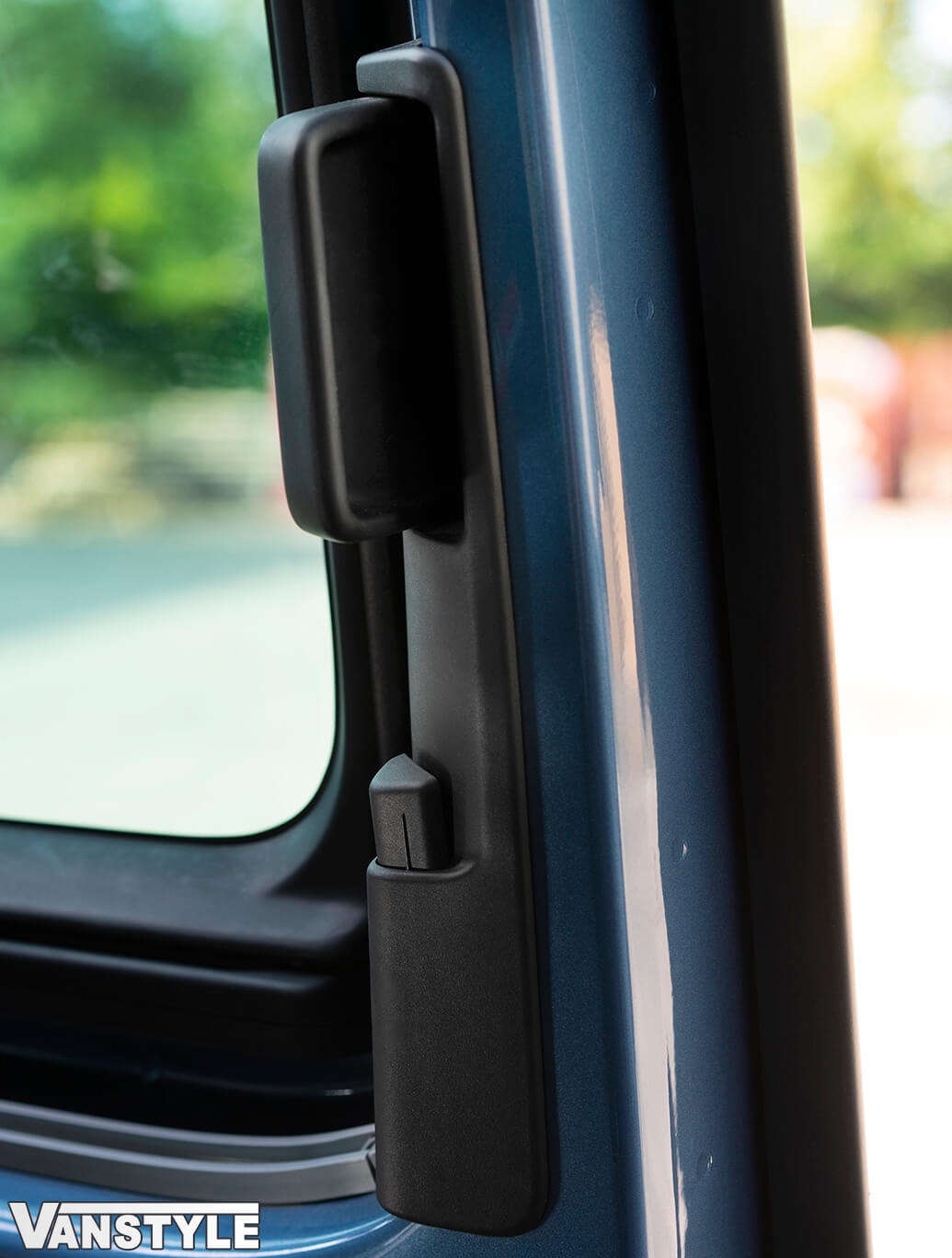 Genuine VW Sliding Door Handle Trim Surround Clips VW T5 T6 Vanstyle